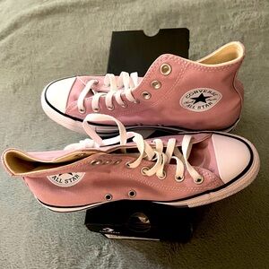 Brand New size 9 Converse Phantom Violet High-Top Sneakers Classic Style 💜